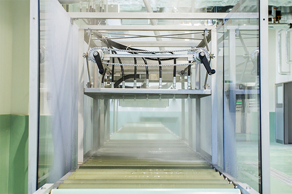 高圧洗浄コンベアライン・自動すすぎライン